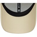 cappello-curvo-beige-cinghia-regolabile-9forty-core-dei-ducati-motor-motogp-di-new-era