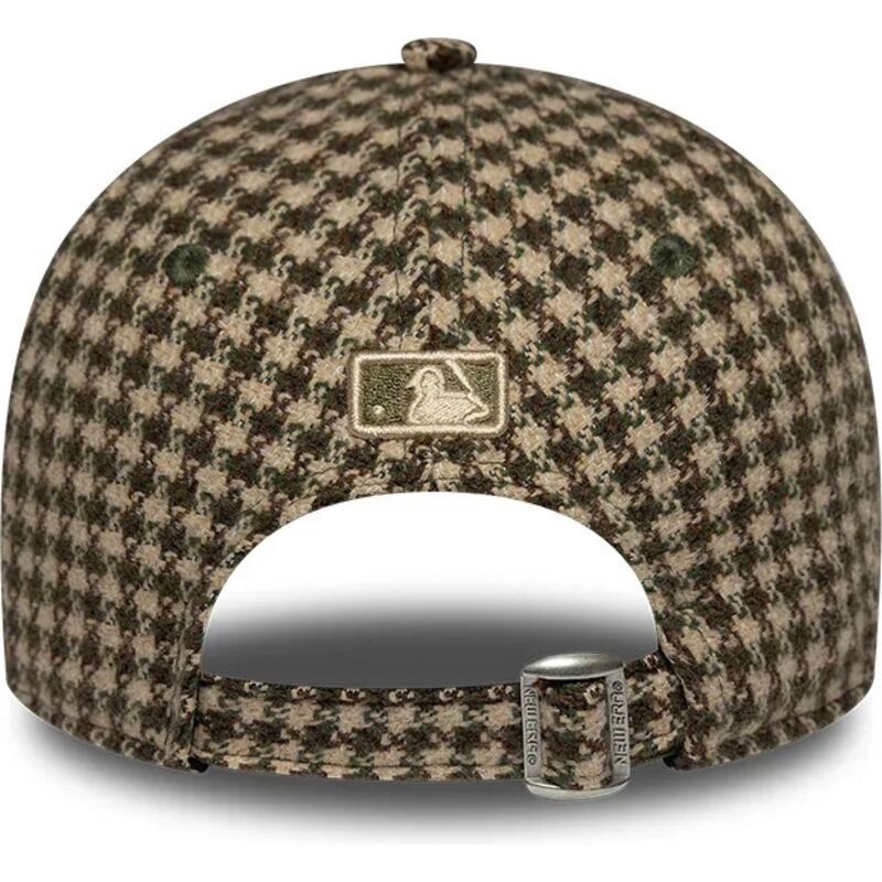 casquette-courbee-verte-et-marron-ajustable-pour-femme-9forty-m-crown-houndstooth-los-angeles-dodgers-mlb-new-era casquette-courbee-verte-et-marron-ajustable-pour-femme-9forty-m-crown-houndstooth-los-angeles-dodgers-mlb-new-era