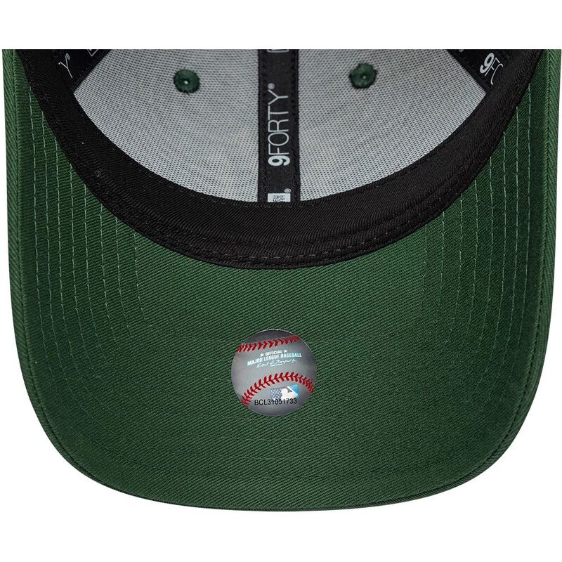 cappello-curvo-verde-cinghia-regolabile-9forty-metallic-dei-new-york-yankees-mlb-di-new-era
