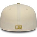 cappello-piatto-beige-aderente-59fifty-league-essential-dei-new-york-yankees-mlb-di-new-era