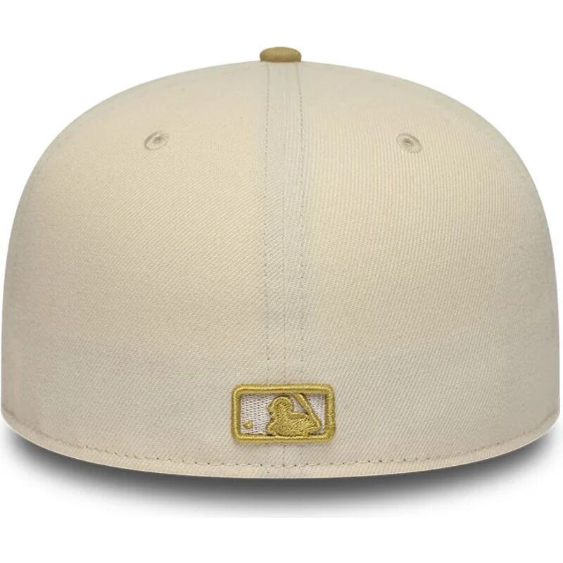 cappello-piatto-beige-aderente-59fifty-league-essential-dei-new-york-yankees-mlb-di-new-era