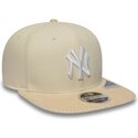 cappello-piatto-beige-snapback-9fifty-cord-visor-dei-new-york-yankees-mlb-di-new-era