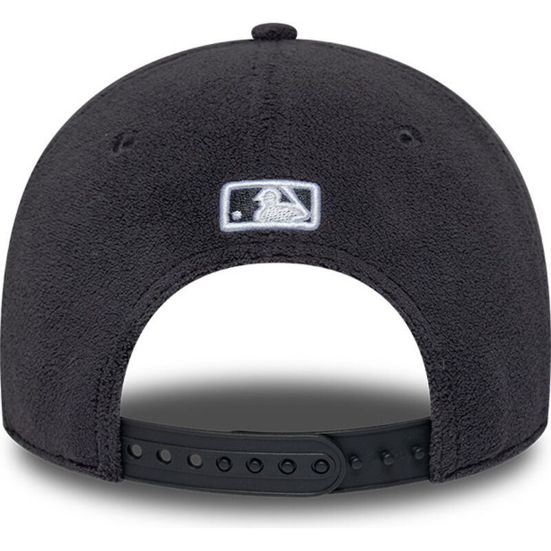 mutzen-gebogen-grau-snapback-9forty-m-crown-fleece-der-los-angeles-dodgers-mlb-von-new-era mutzen-gebogen-grau-snapback-9forty-m-crown-fleece-der-los-angeles-dodgers-mlb-von-new-era