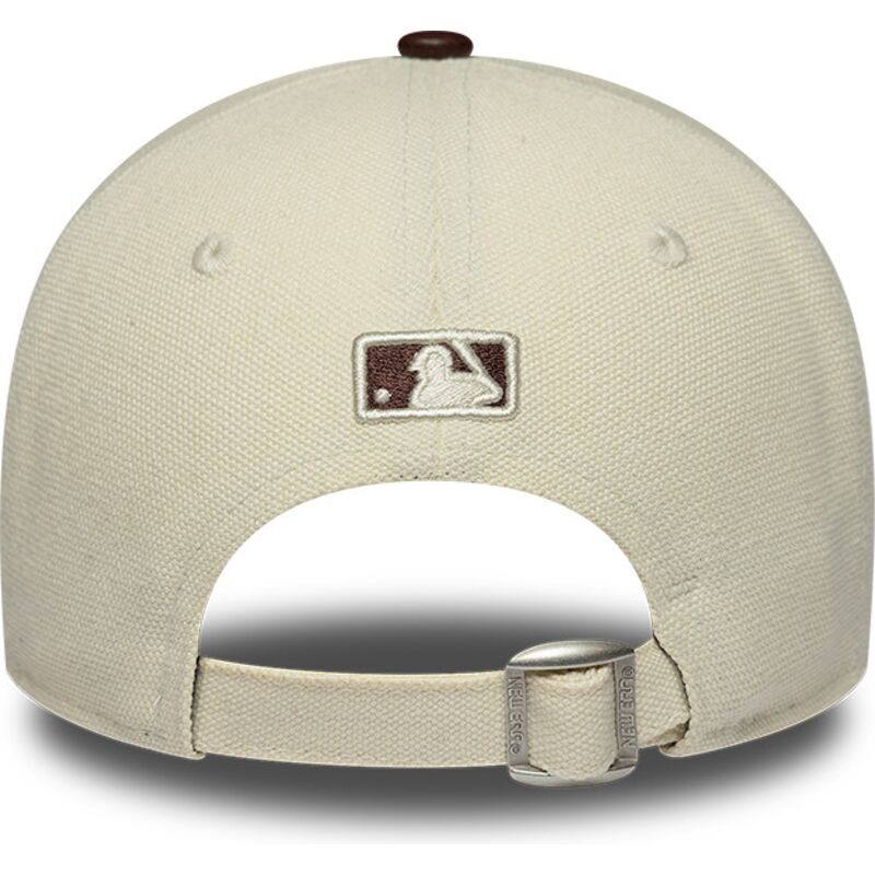 cappello-curvo-beige-cinghia-regolabile-9forty-m-crown-fabric-mix-dei-new-york-yankees-mlb-di-new-era