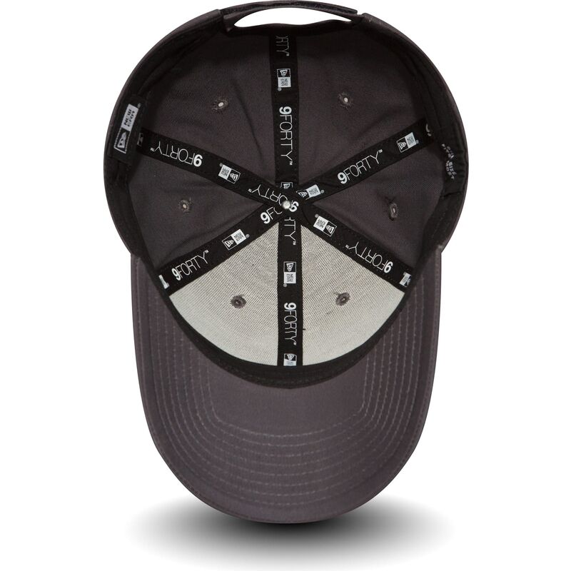 casquette-courbee-piedra-ajustable-9forty-basic-flag-new-era