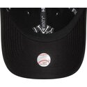 schwarze-verstellbare-curved-cap-mit-schwarzem-logo-9twenty-league-essential-der-new-york-yankees-mlb-von-new-era