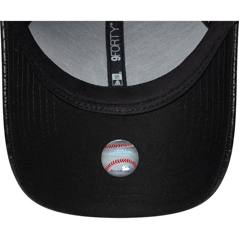 mutzen-gebogen-schwarz-snapback-9forty-pu-weave-der-new-york-yankees-mlb-von-new-era mutzen-gebogen-schwarz-snapback-9forty-pu-weave-der-new-york-yankees-mlb-von-new-era