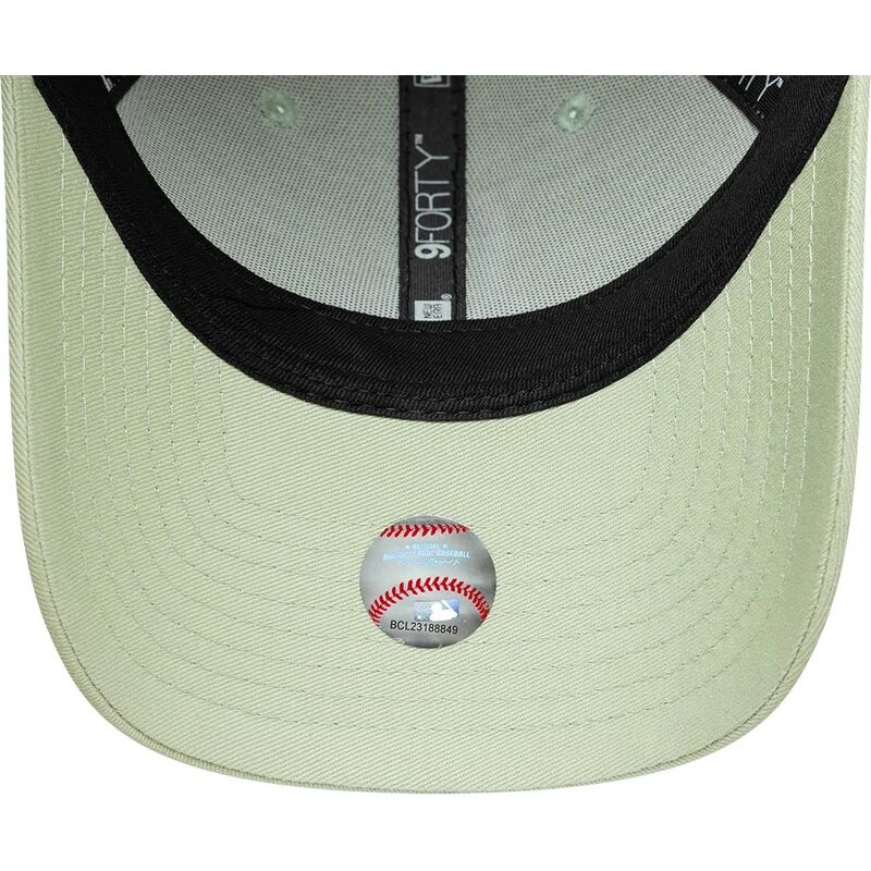 cappello-curvo-verde-cinghia-regolabile-9forty-league-ess-9forty-league-essential-dei-los-angeles-dodgers-mlb-di-new-era