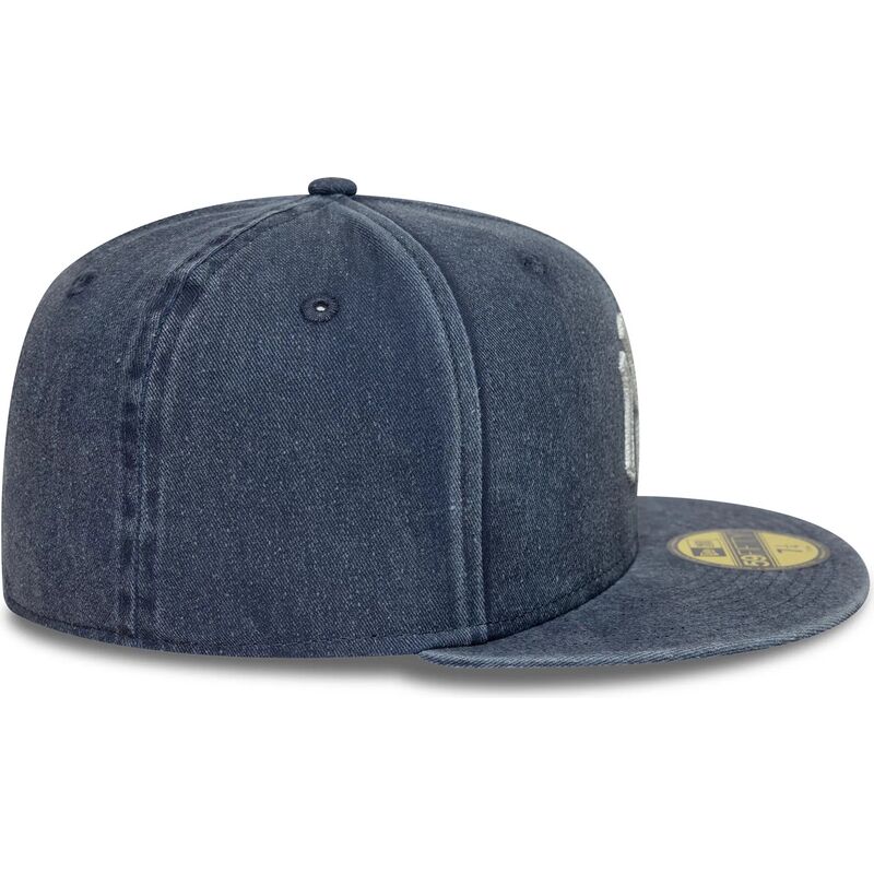 casquette-plate-bleue-marine-ajustee-59fifty-washed-new-york-yankees-mlb-new-era
