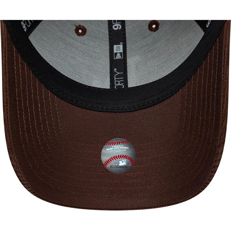 cappello-curvo-marrone-snapback-9forty-entry-cord-dei-los-angeles-dodgers-mlb-di-new-era cappello-curvo-marrone-snapback-9forty-entry-cord-dei-los-angeles-dodgers-mlb-di-new-era