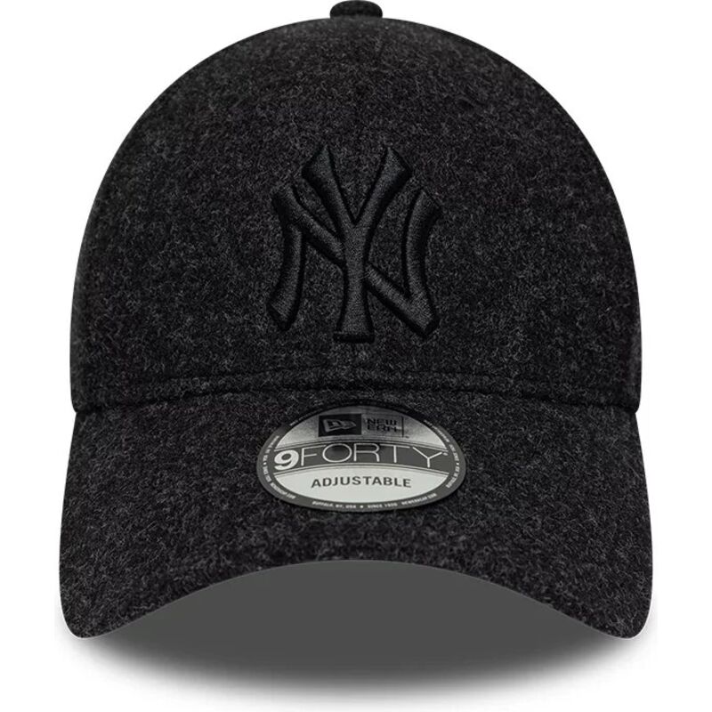 cappello-curvo-nero-cinghia-regolabile-9forty-winter-dei-new-york-yankees-mlb-di-new-era cappello-curvo-nero-cinghia-regolabile-9forty-winter-dei-new-york-yankees-mlb-di-new-era