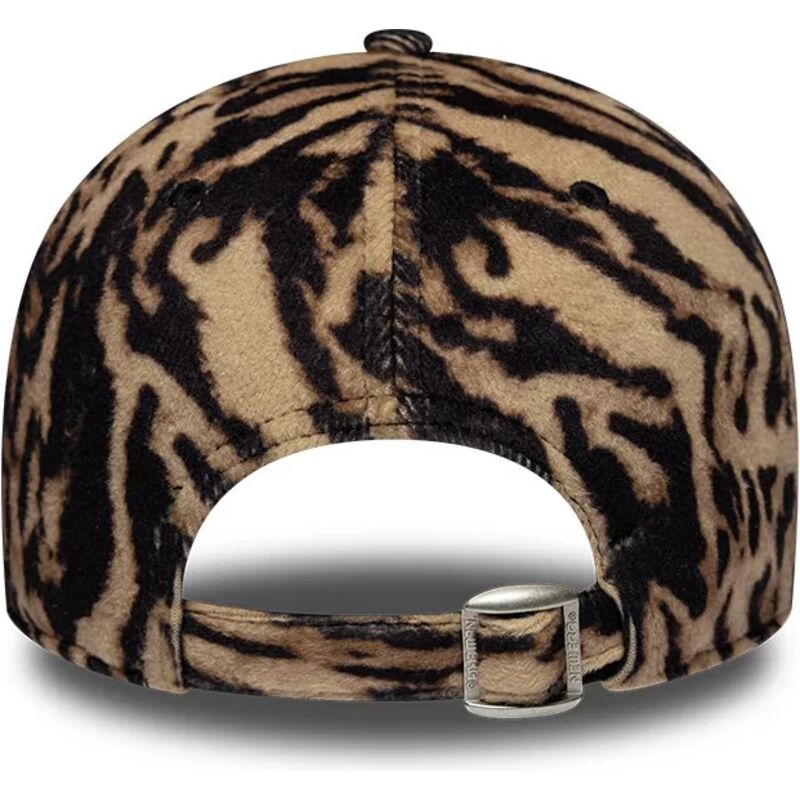 cappello-curvo-leopardato-cinghia-regolabile-9forty-ocelot-print-dei-new-york-yankees-mlb-di-new-era cappello-curvo-leopardato-cinghia-regolabile-9forty-ocelot-print-dei-new-york-yankees-mlb-di-new-era