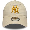mutzen-gebogen-beige-verstellbares-band-dorado-9twenty-league-essential-der-new-york-yankees-mlb-von-new-era