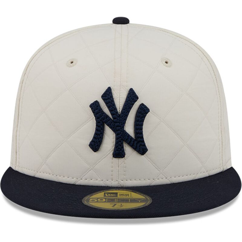 casquette-plate-blanche-et-bleue-marine-ajustee-59fifty-checkered-new-york-yankees-mlb-new-era casquette-plate-blanche-et-bleue-marine-ajustee-59fifty-checkered-new-york-yankees-mlb-new-era