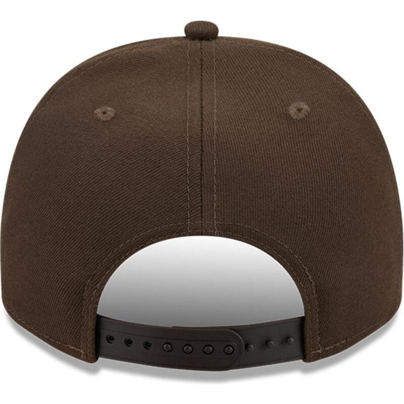 cappello-curvo-marrone-snapback-9fifty-a-frame-precurved-visor-pin-dei-new-york-yankees-mlb-di-new-era cappello-curvo-marrone-snapback-9fifty-a-frame-precurved-visor-pin-dei-new-york-yankees-mlb-di-new-era