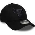 mutzen-gebogen-schwarz-verstellbares-band-9forty-team-outline-der-chicago-bulls-nba-von-new-era