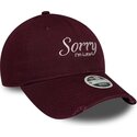 casquette-courbee-grenat-ajustable-pour-femme-9twenty-slogan-sorry-i-m-late-new-era