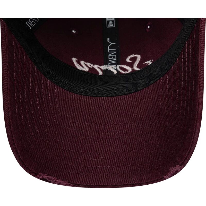 cappello-curvo-rosso-cinghia-regolabile-9twenty-slogan-sorry-i-m-late-di-new-era