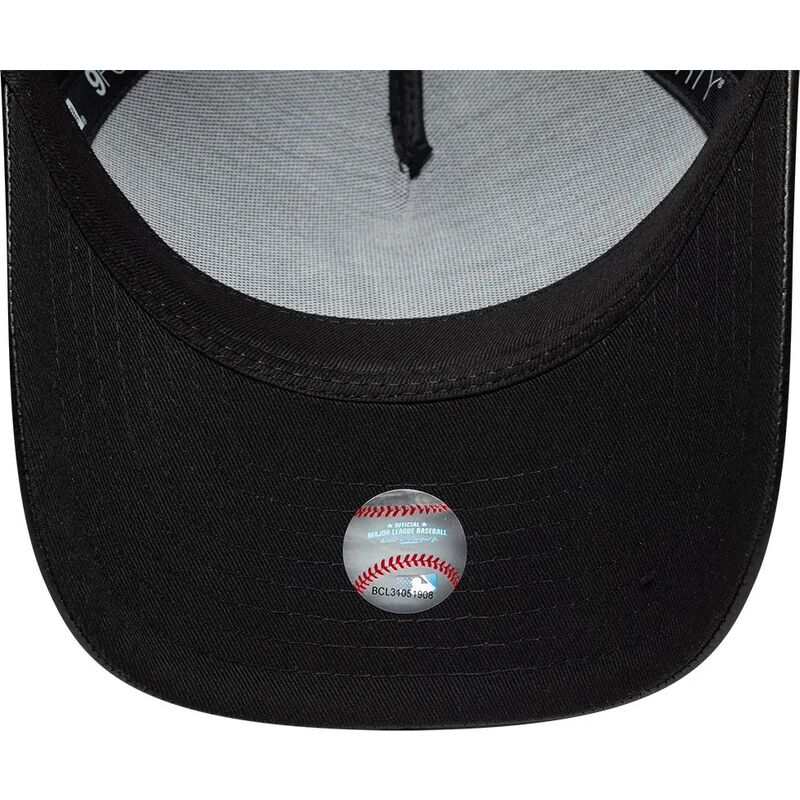 mutzen-gebogen-schwarz-verstellbares-band-9forty-m-crown-a-frame-fabric-mix-der-new-york-yankees-mlb-von-new-era