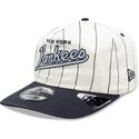 cappello-curvo-blu-marino-snapback-19twenty-pinstripe-dei-new-york-yankees-mlb-di-new-era