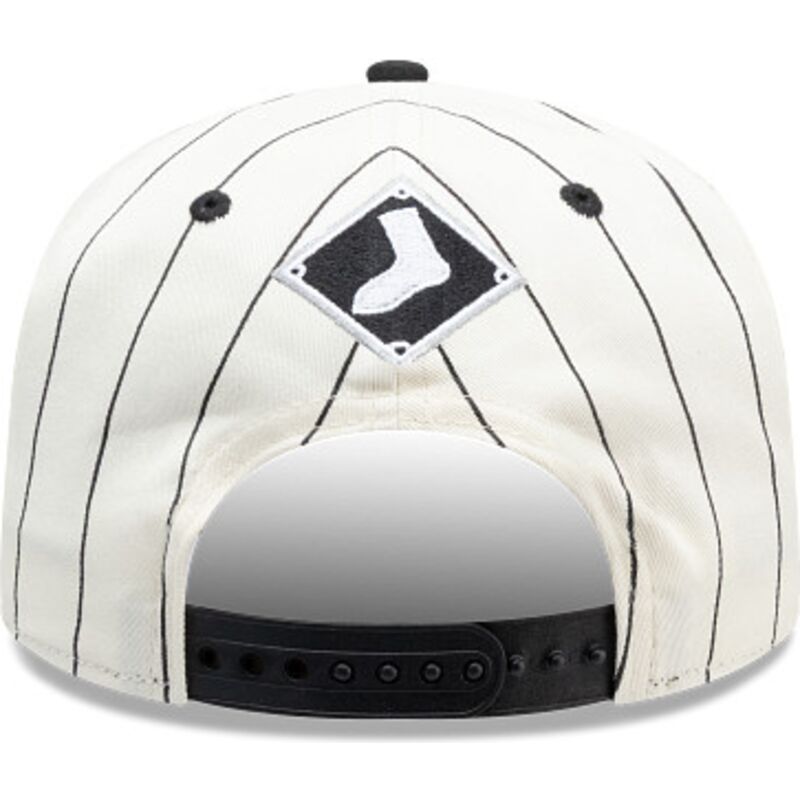 casquette-courbee-noire-et-blanche-snapback-19twenty-pinstripe-chicago-white-sox-mlb-new-era
