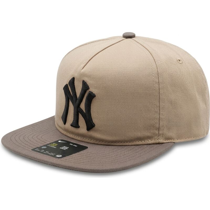 cappello-piatto-beige-cinghia-regolabile-pro-unstructured-5-panel-dei-new-york-yankees-mlb-di-nike cappello-piatto-beige-cinghia-regolabile-pro-unstructured-5-panel-dei-new-york-yankees-mlb-di-nike