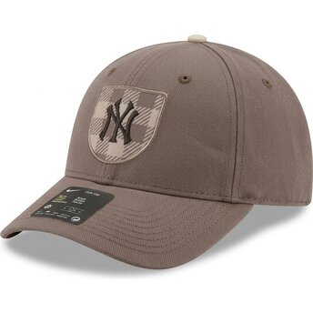 Cappello curvo marrone snapback Dri-Fit Rise Structured dei New York Yankees MLB di Nike