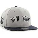 cappelli-piatta-grigio-snapback-lateral-dei-new-york-yankees-mlb-di-47-brand