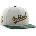 berretto-snapback-grigio-a-visiera-piatta-con-logo-laterale-mlb-oakland-athletics-di-47-brand