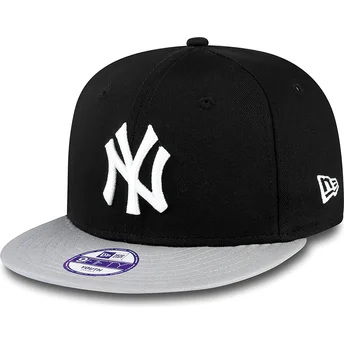 casquette-plate-noire-snapback-ajustable-pour-enfant-9fifty-cotton-block-new-york-yankees-mlb-new-era